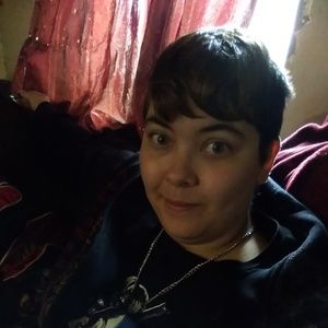 Meet your Posher, Lacey